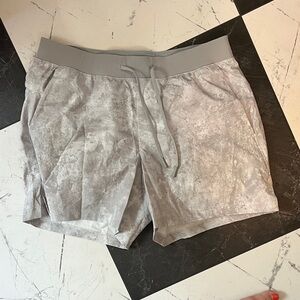 lululemon Zeroed in Linerless Short 5”
Color carbon crunch vapor multi